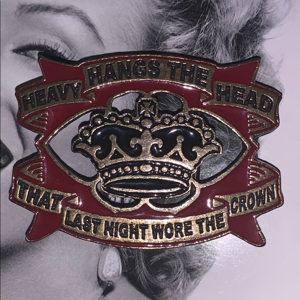 BELT BUCKLE